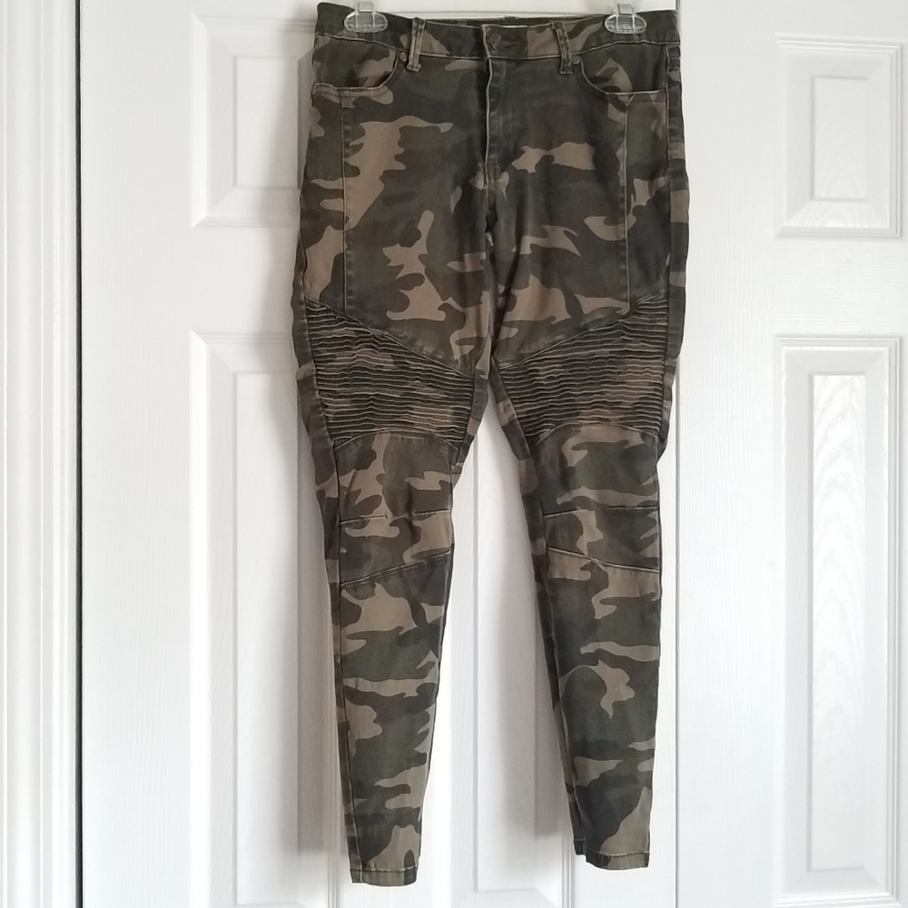 Altard state Camo jeans 